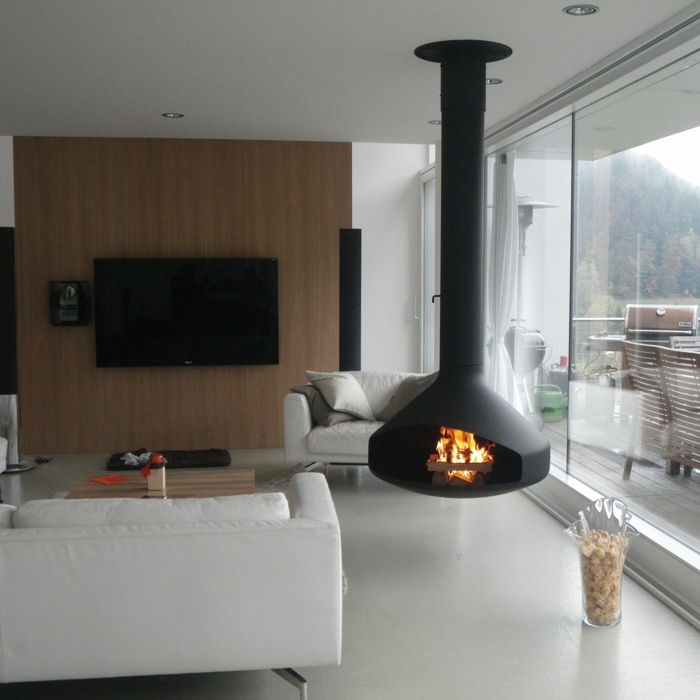 10offene-dimniki zračno kamin črno-kovina-belih tal belo-kavč-holzwand lesa miza Tv