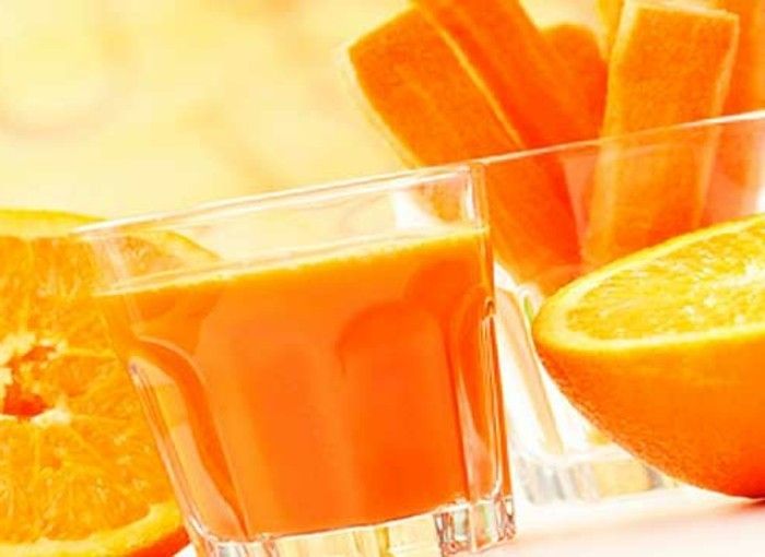 detox detoxikačné sklo šťavy-oranžovo-mrkva