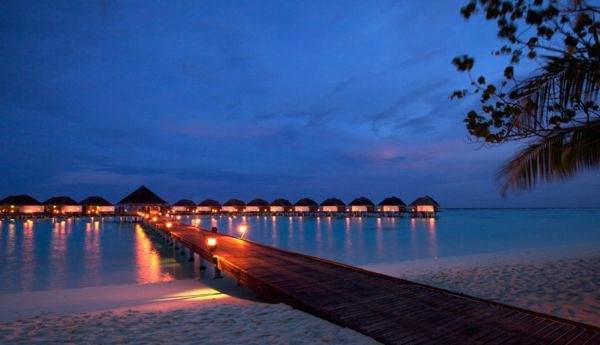 5 stele Kanuhura Resort în Maldive