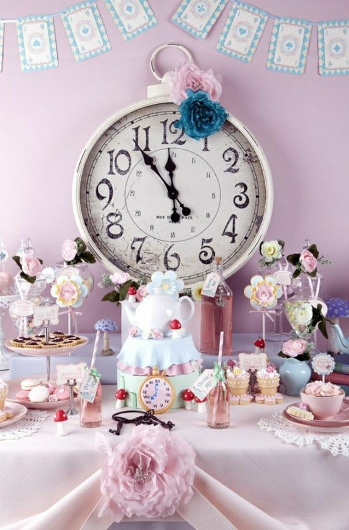 Alice in Wonderland-stylu partia różowo-stare zegary ścienne dekoracje dla dzieci