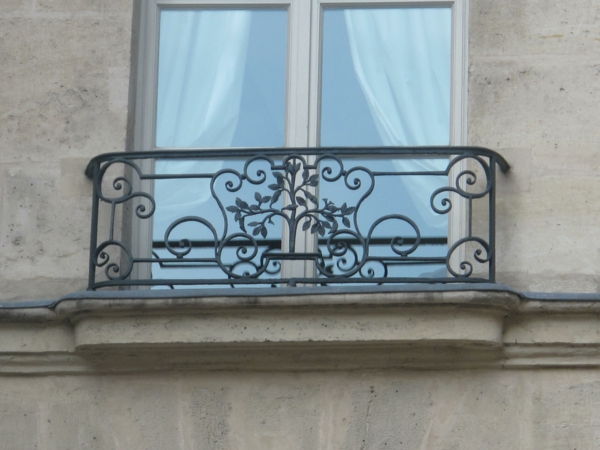 Balkónových zábradlí železnej Myšlienky