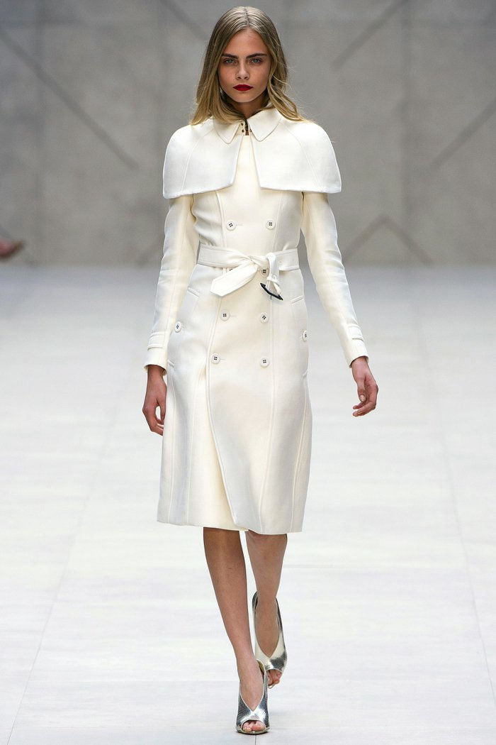 Cara Delevingne-güzel-beyaz ile ceket