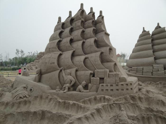 scultura Deco dalla sabbia di-grande-ship