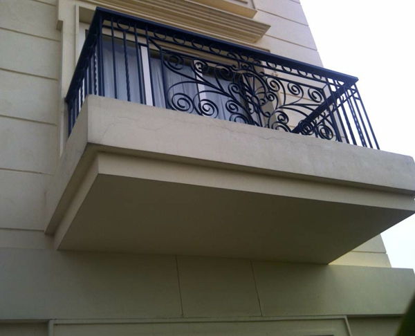 Železné zábradlie-by-your-balkón