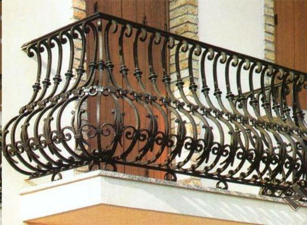 Iron balkónové zábradlie nápad, dizajn exteriéru