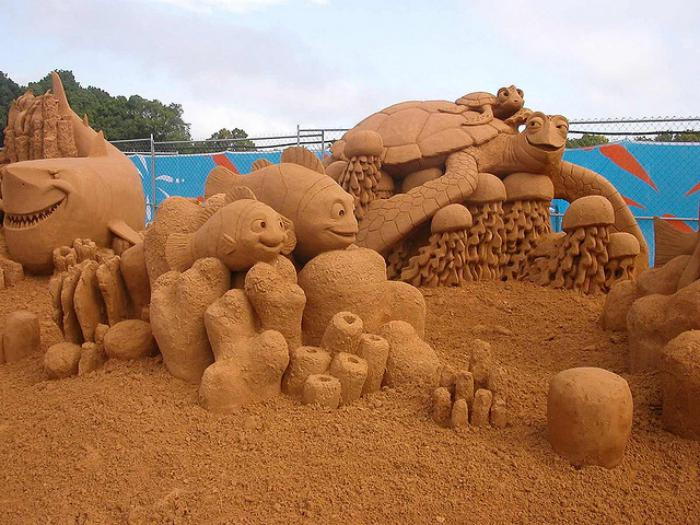 scultura arte fatta di sabbia-the-gente-di-ricerca di Nemo