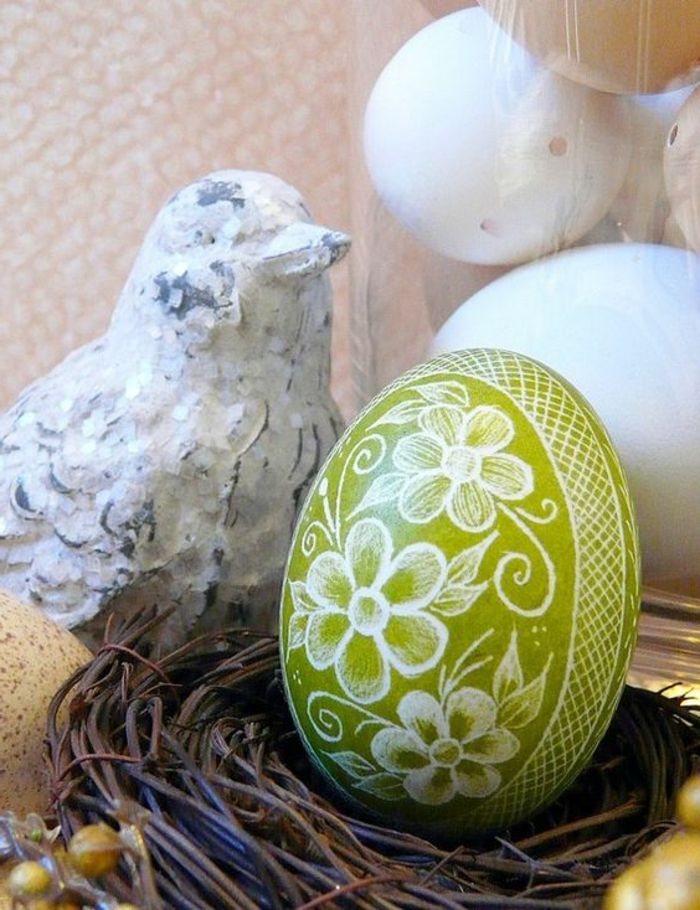 Leseno velikonočno jajce in lesena ptica Shabby Chic