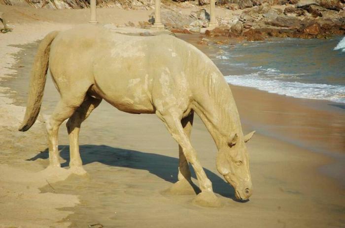 Cavallo figura-fatta-da-sabbia