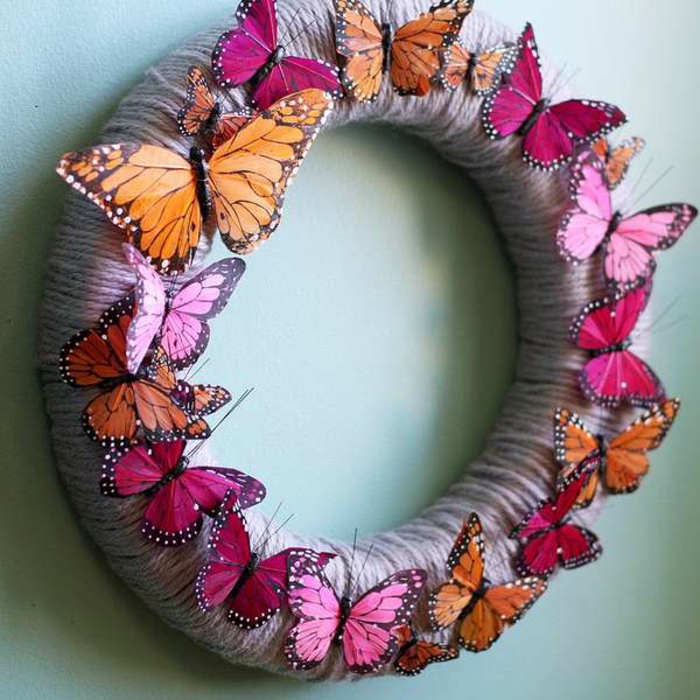 Butterfly-tinker-in-Circle