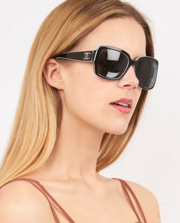 Solglasögon Chanel modell-black