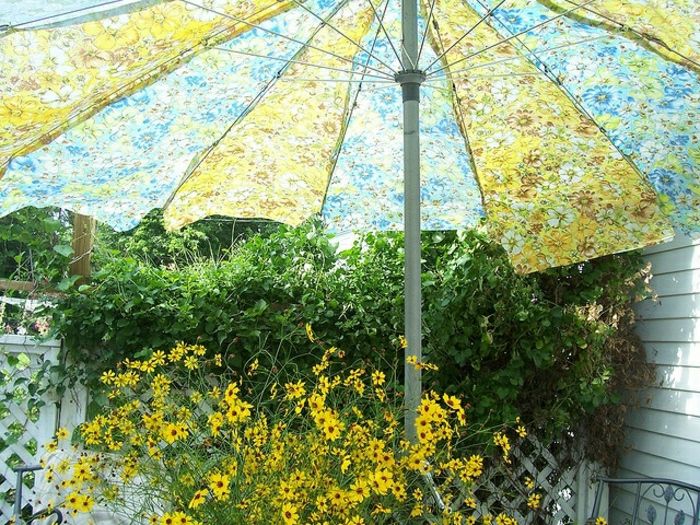 Parasol Garden vintage-zeleno-modré kvety vzor