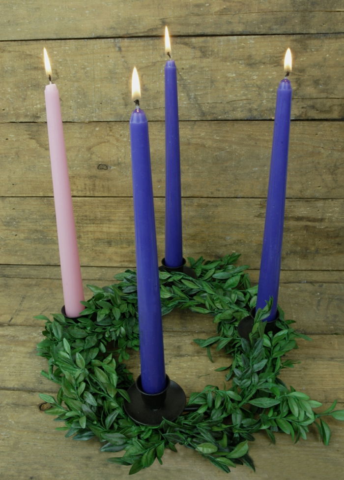 adventskranz-nápady-small-round-dlhodobého modelu sviečky