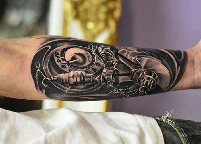 rankos tatuiruočių žmogus, 3d tatuiruotė juoda ir pilka ant jo dilbio