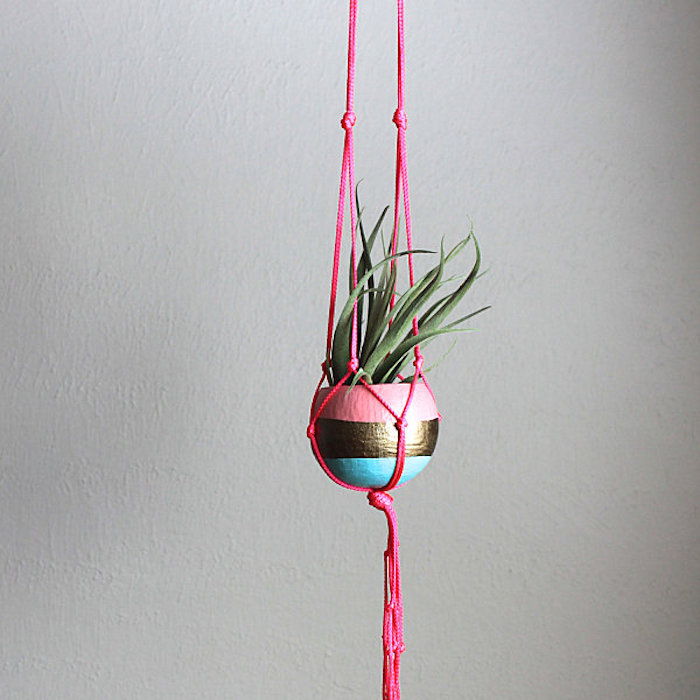 armbånd slips instruksjoner rosa tråd ideer for å designe blomsterpotter eller smykker