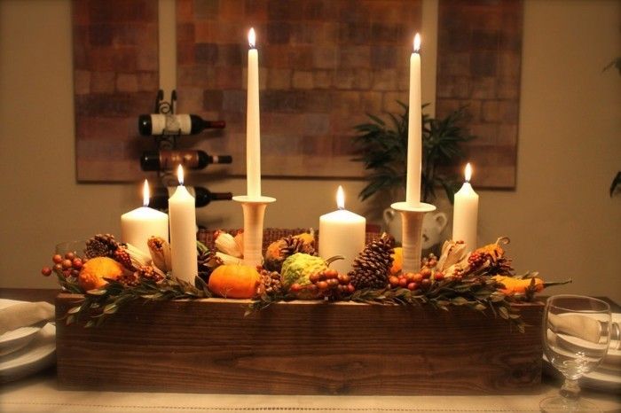 fancy miza dekoracija-s-Autumn elementov