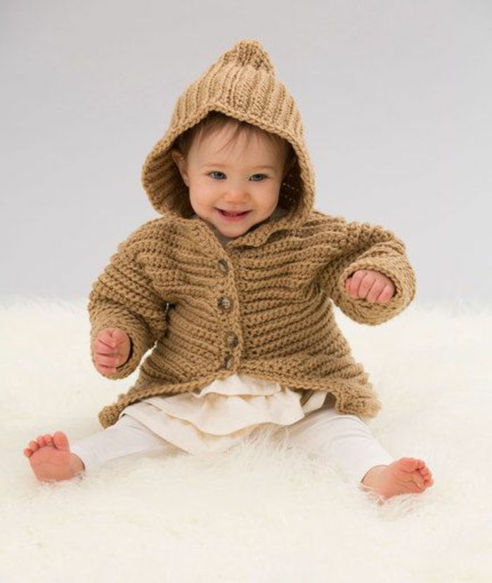 bebek kazak örülmüş kahverengi-ile-şapka