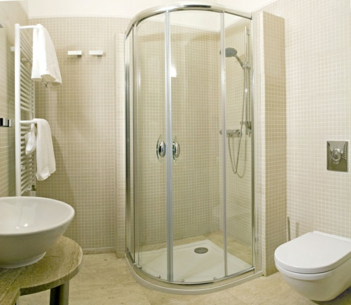 kúpeľňové doplnky-nápady-moderný sprchovací kút