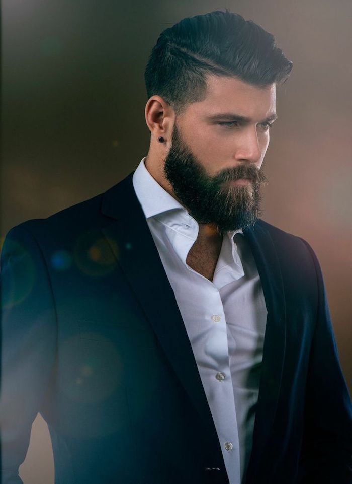 baard kleurstof fotograaf met pak elegante pak en baard zo aantrekkelijke man met stijl mannenstijl