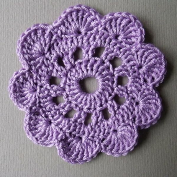 flower-háčkovaná-nádherné-kreatívne-háčkovanie kvety - fialová