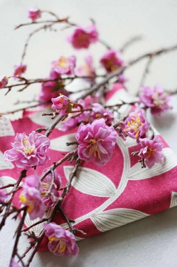blommarrangemang-till-vår-rosa färg