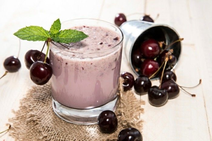 detox detoxikačné smoothie-cherry-sklo