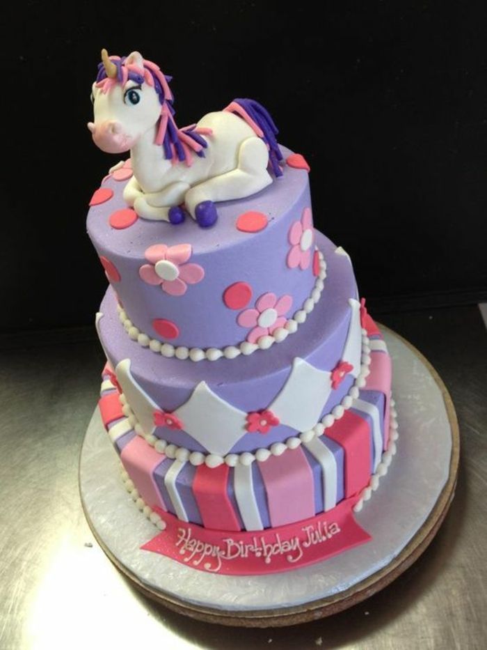 vijolična otroška torta za dekleta enolončnice
