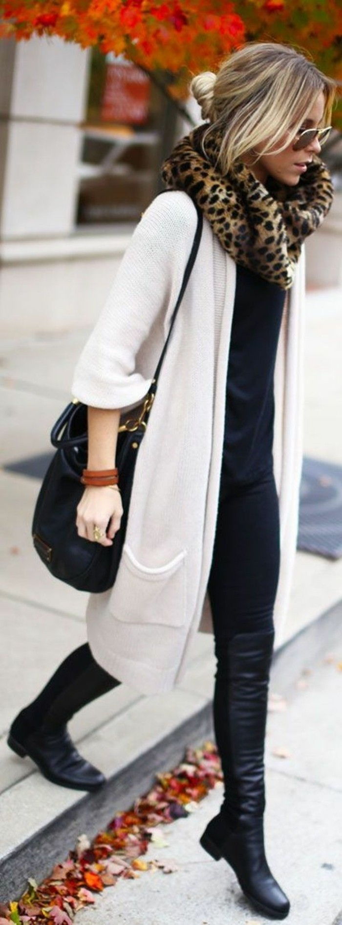 elegantný outfit-štýlový-bielo-sveter