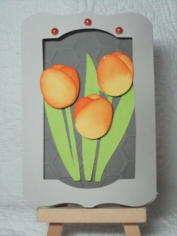 żółty-tulipan-rzemiosło-papier-pomarańczowy i szary