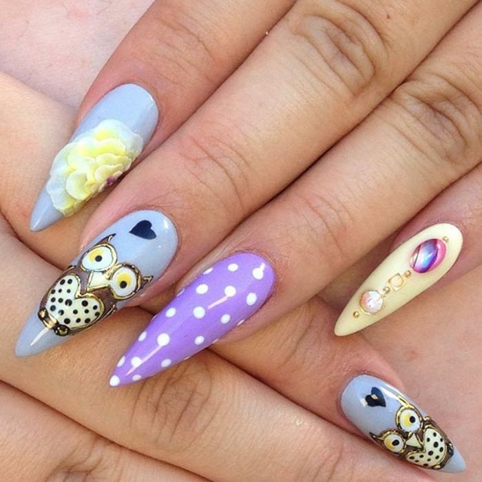 gel naglar former spets form ugla dekoration målade gula naglar stenar lila naglar med prickar