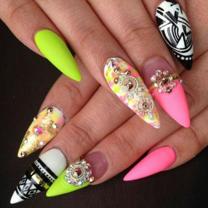 Färgglada gel naglar själva gör fina färger och design idéer färgglada sten neon nagellack