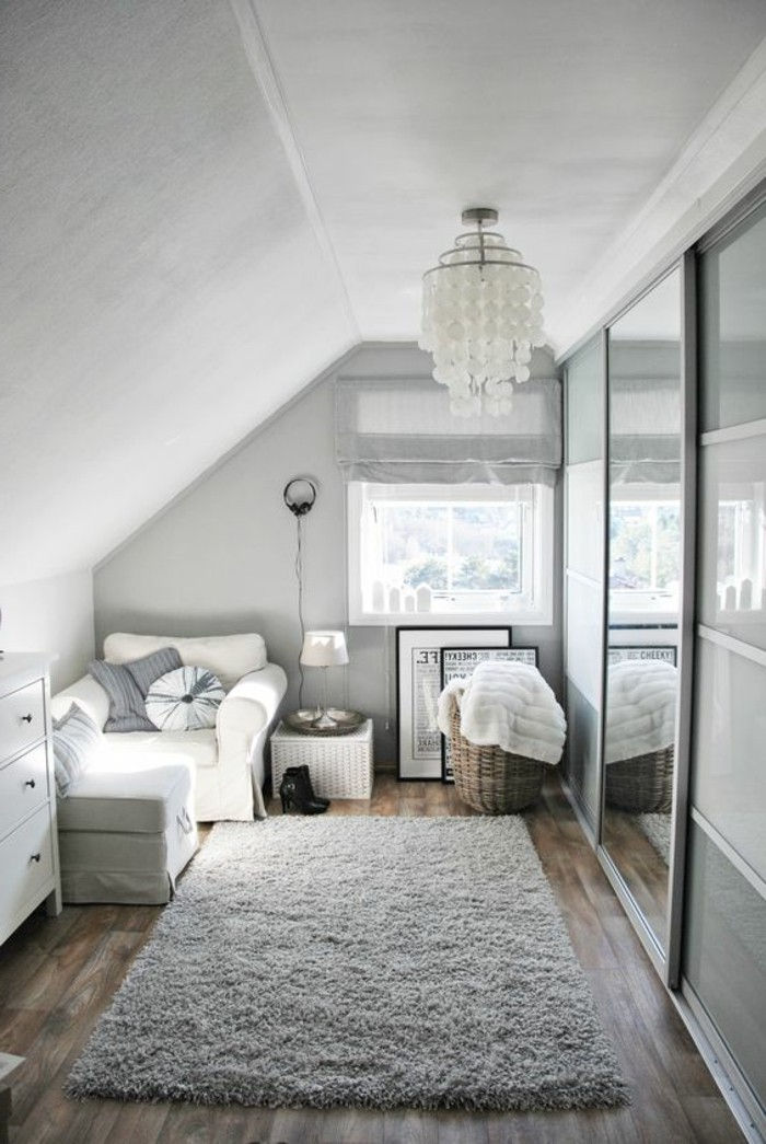 Siva model-dnevna soba-lepa-preproga-belo-pokrov oblikovanje