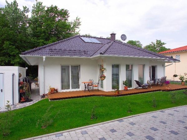 case-in-bungalow in stile-bianco-facciata