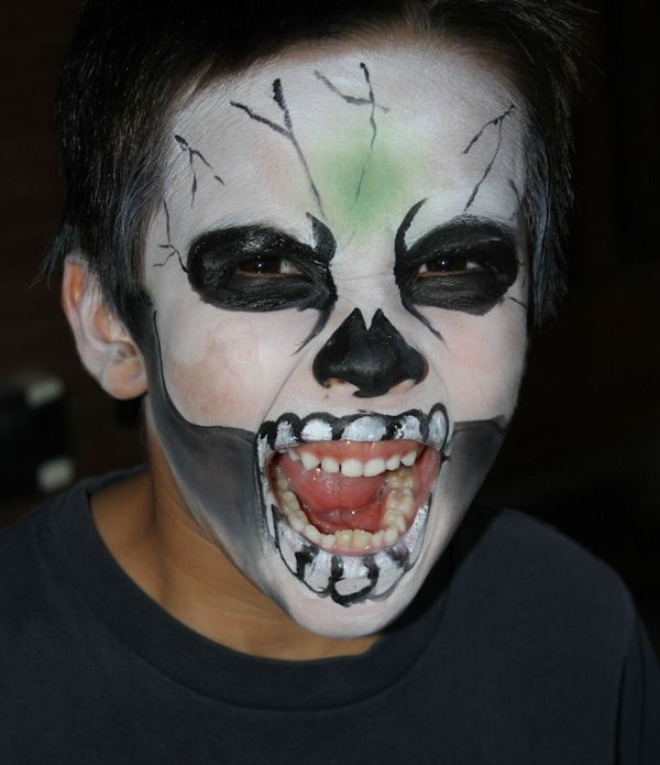 Helovinas Zombie-makiažas-labai-siaubingai išvaizdos