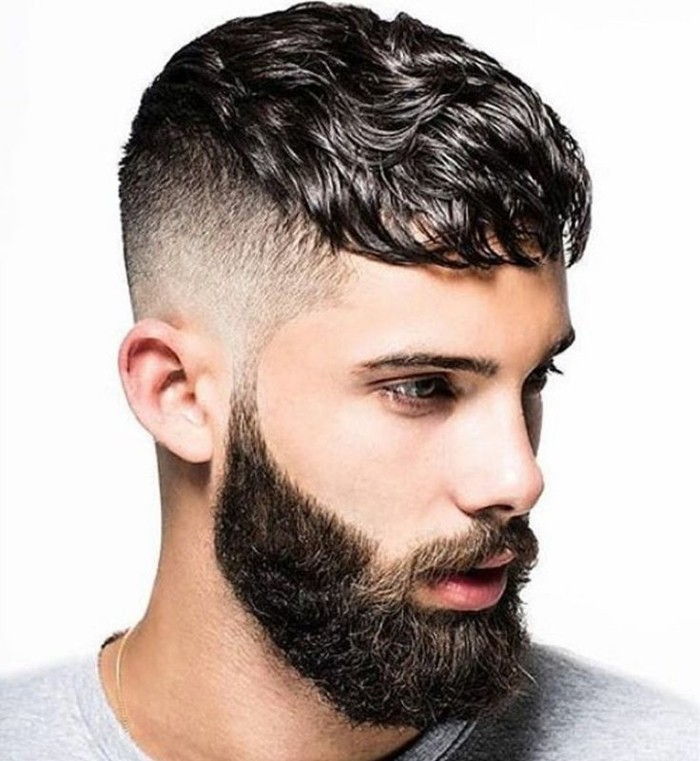 penteados dos homens de cabelo com nervuras francês-crop-fade-long-Bart-longo bigode