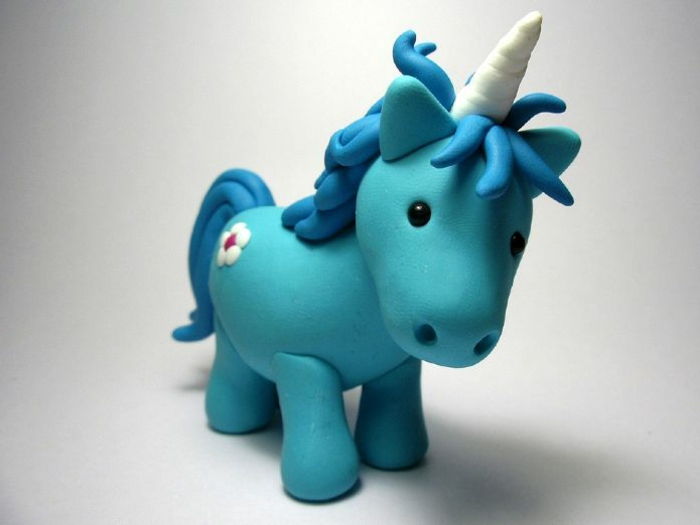 ideja za torto enogorice - tukaj je modro malo unicorn