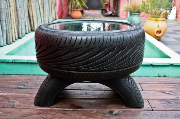 Recyklácia zaujímavé použité pneumatiky stolný DIY model