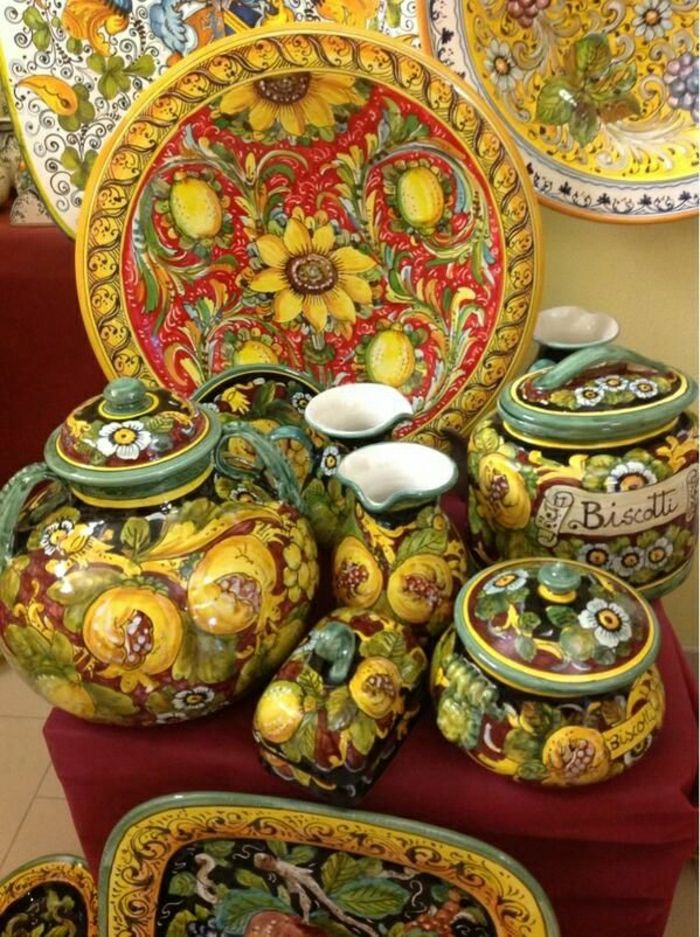Talianska keramika riadu keramickej dosky