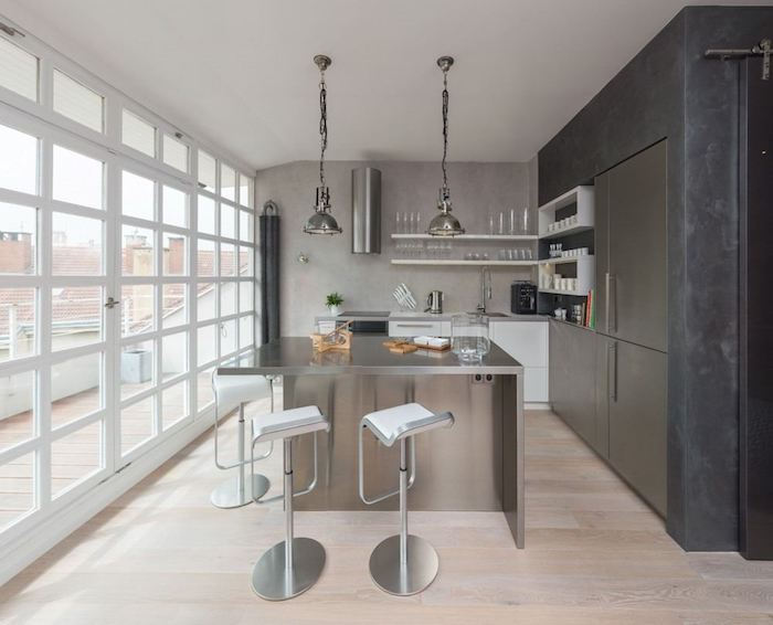 rum med sluttande idéer inrättas grå design kylskåp idéer kök design design