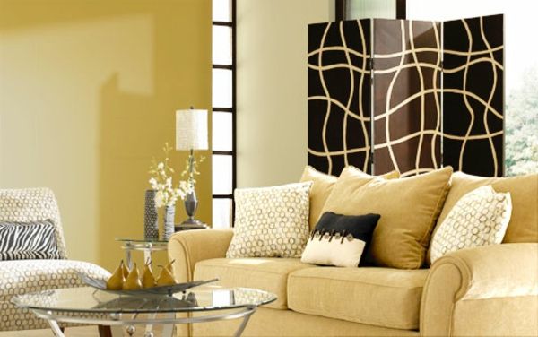 små-vakre-stue-dekorasjon-beige farger