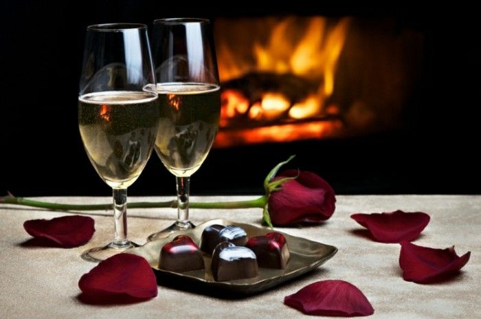 gratis bakgrundsbild valentine-romantic-tischdeko-två vinglas och rosor Löv