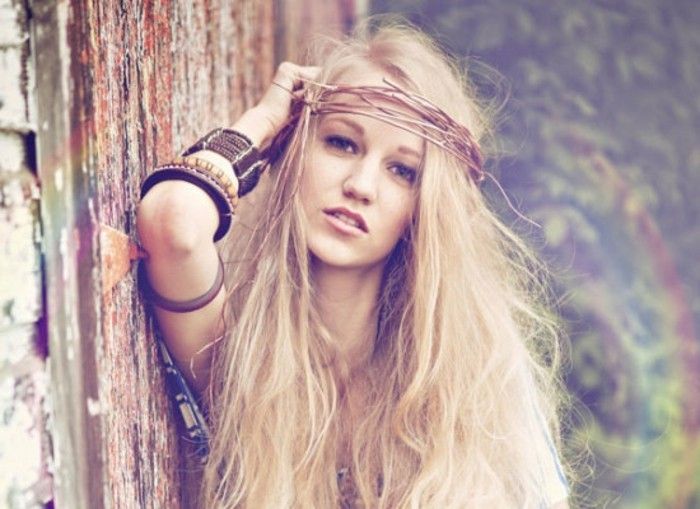ilgai blondinė-plaukų aschnuance-graži-moteris