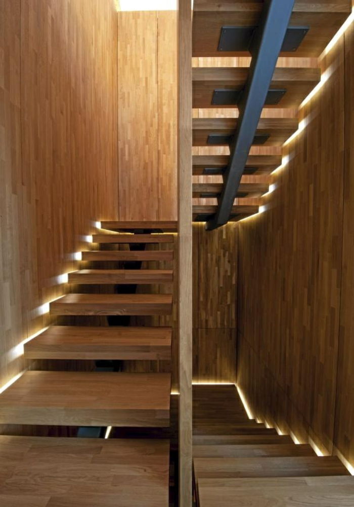 vodil stopnice osvetlitev-rjavo-design-original-oprema