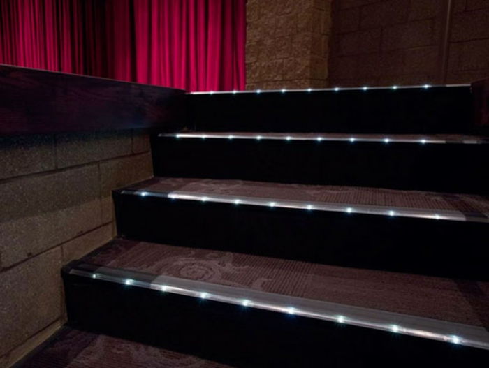 vodil stopnice osvetlitev-super-zanimive foto-temno obarvani