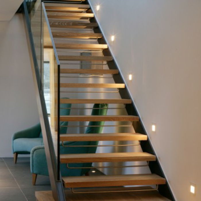 vodil stopnice osvetlitev-Unique, notranje oblikovanje, zelo lepo doma