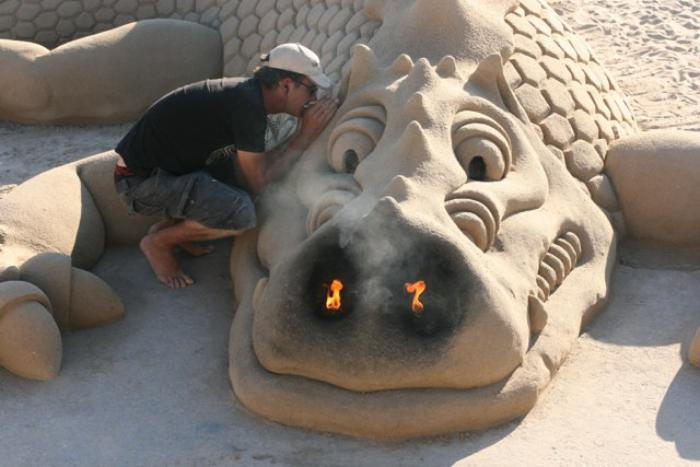 Scultura moderna da Dragon sabbia