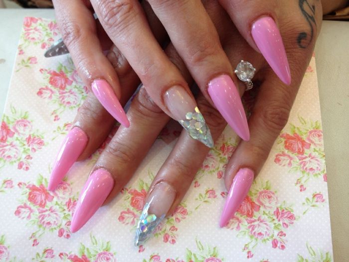 spets naglar design idéer rosa nagellack transparent lak glitter ring idéer för att göra dig själv deco