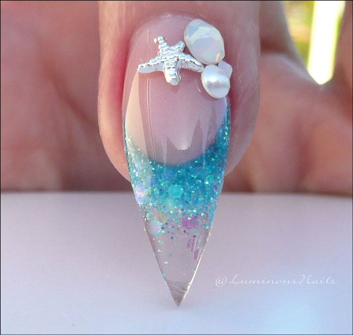 Galeria projektów paznokci różnorodność pomysłów na piękny design paznokci z perłami i kamieniami brokat manicure letnie paznokcie meeresnagel