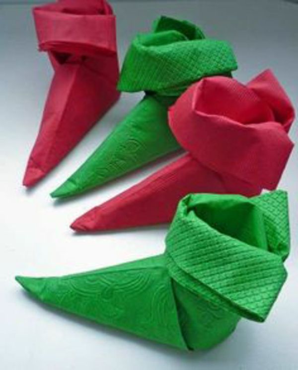 origami-to-jul-boots-in-gröna och röda