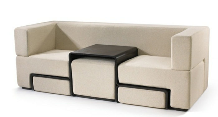 erdvę taupančios-baldai-balta sofa-