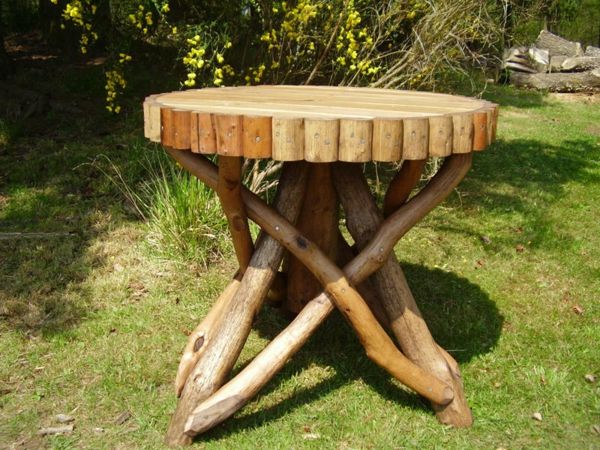 rustikk hagemøbler-table